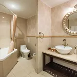 Rama Holistic And Retreats - Vegan Full Board 4* ابزور