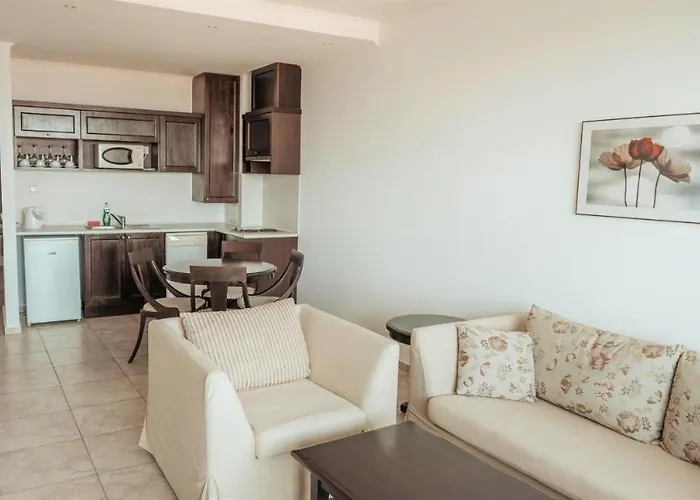 Hotel Rama Holistic And Retreats - Vegan Full Board 4*